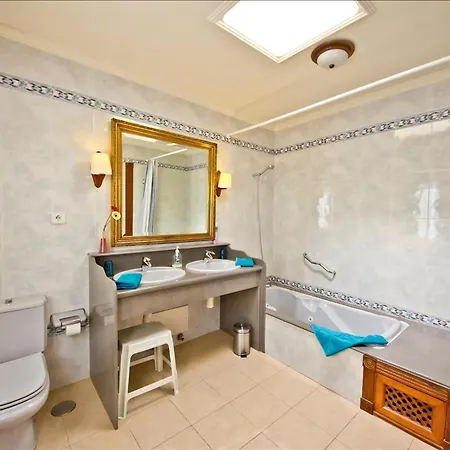 Villa Great Luz De La Fragata 4 Bedrooms Private Pool Location