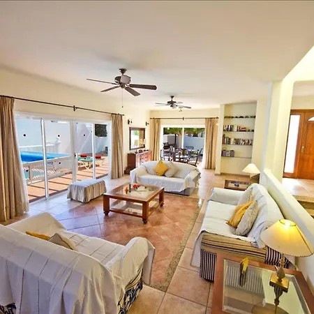 Villa Great Luz De La Fragata 4 Bedrooms Private Pool Costa Teguise