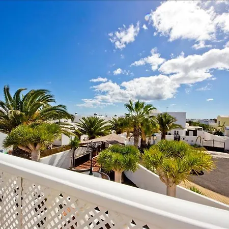 Villa Great Luz De La Fragata 4 Bedrooms Private Pool Location Costa Teguise